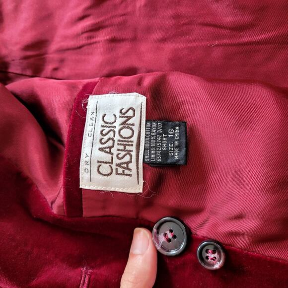 Vtg Burgundy Velvet Blazer Sz 16 Classic Fashions - Picture 5 of 6